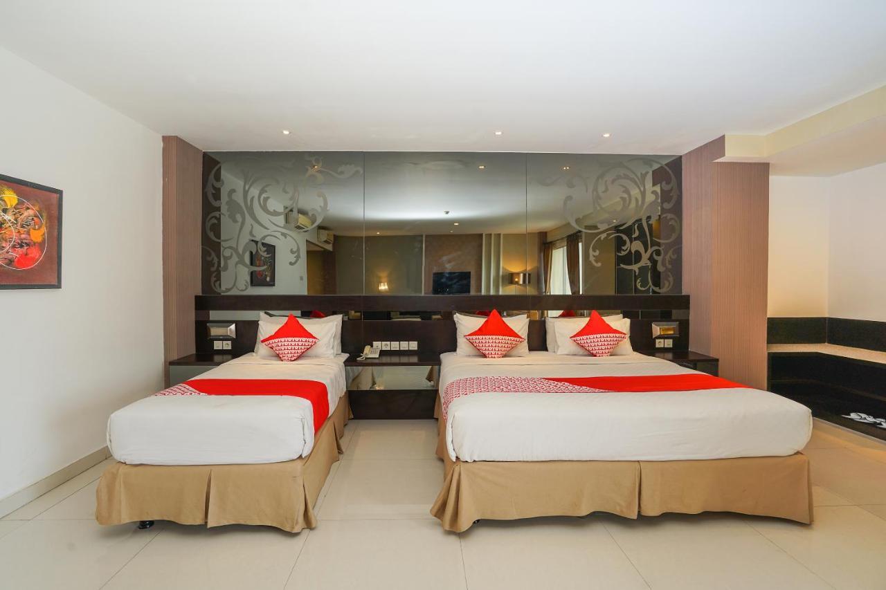 Oyo 197 Prime Royal Hotel Kapasari Ngoại thất bức ảnh