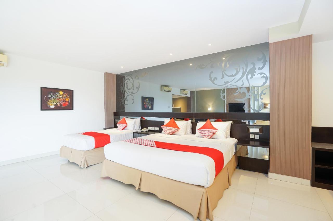 Oyo 197 Prime Royal Hotel Kapasari Ngoại thất bức ảnh